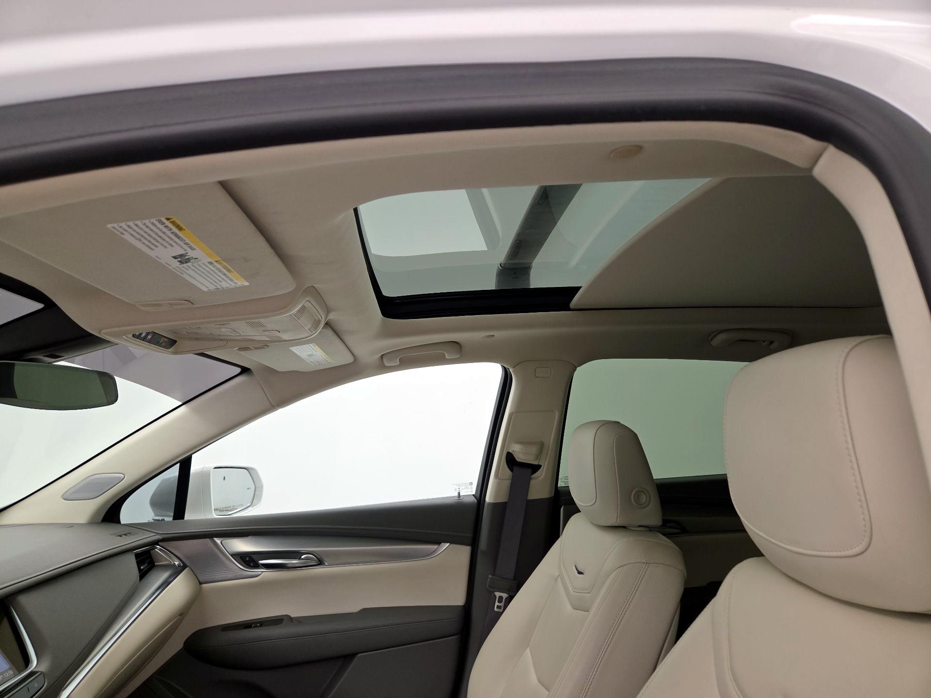 Thumbnail: 2020 Cadillac XT5 - 20