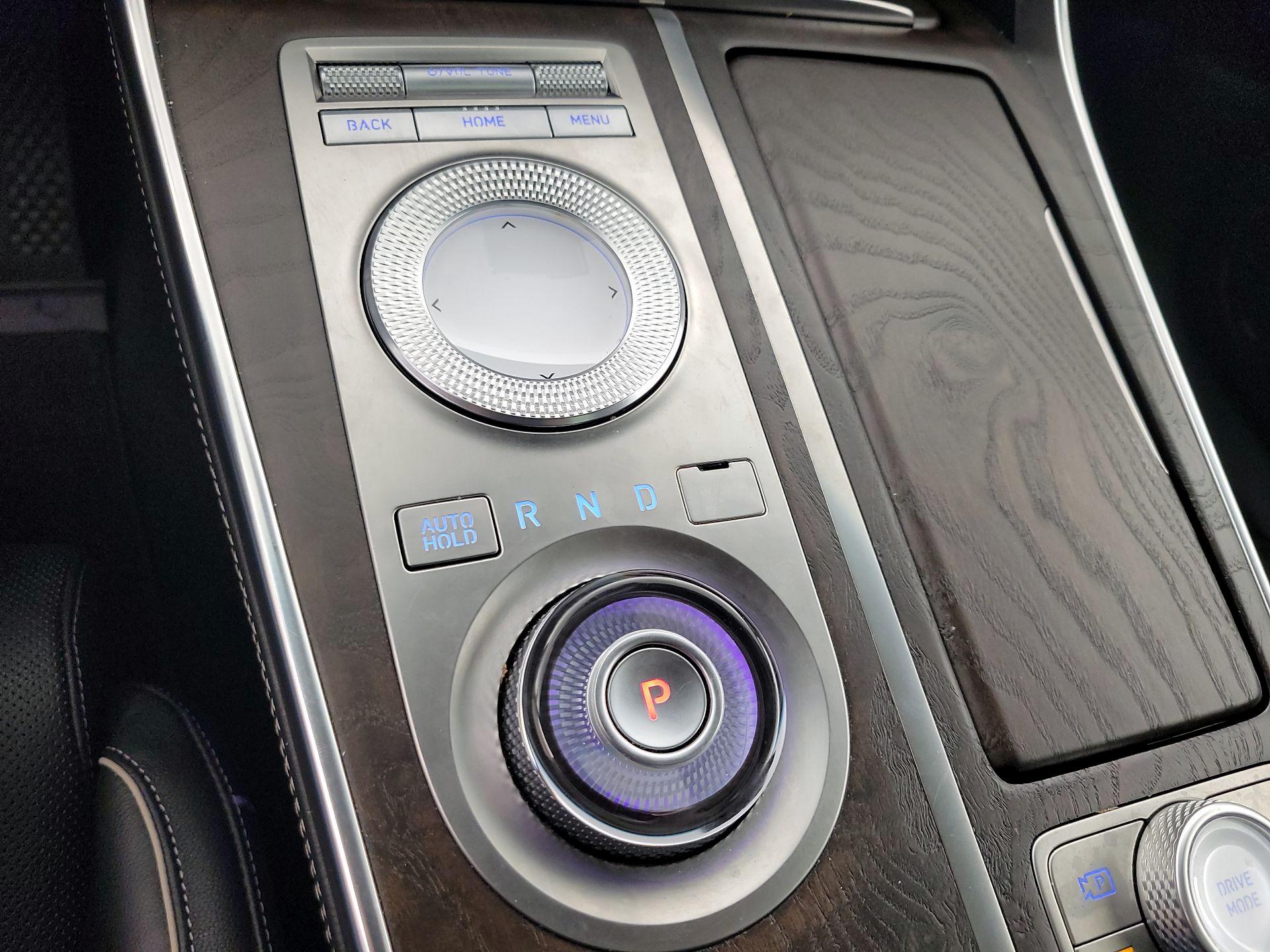 Thumbnail: 2022 Genesis GV80 - 18