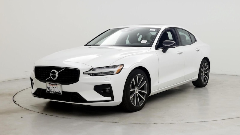 2022 Volvo S60 B5 Momentum 4