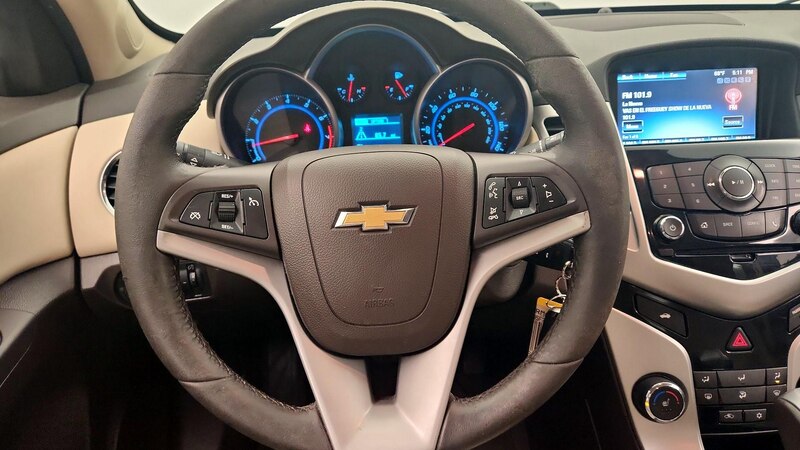 2015 Chevrolet Cruze LT 10