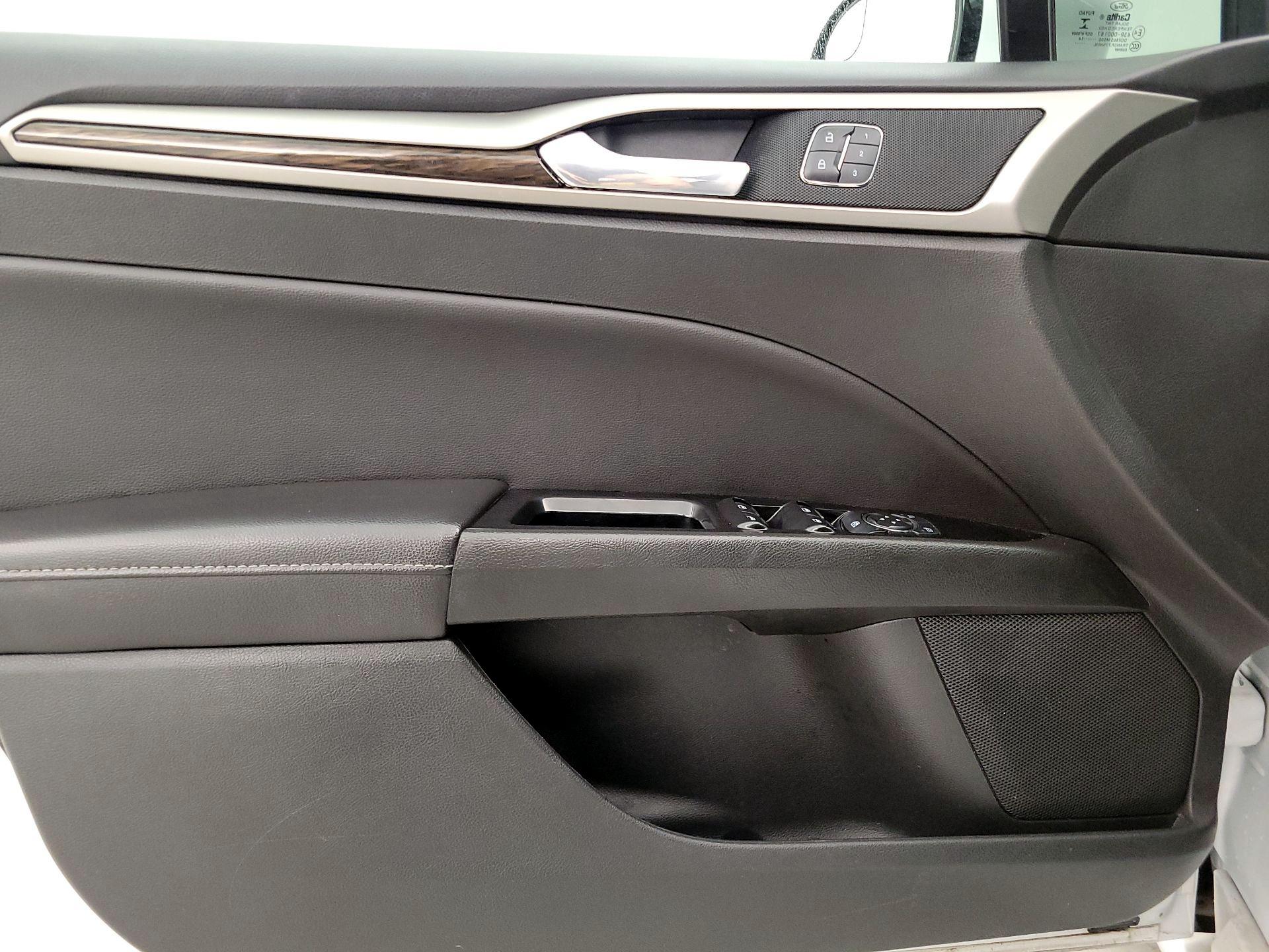 Thumbnail: 2014 Ford Fusion - 12