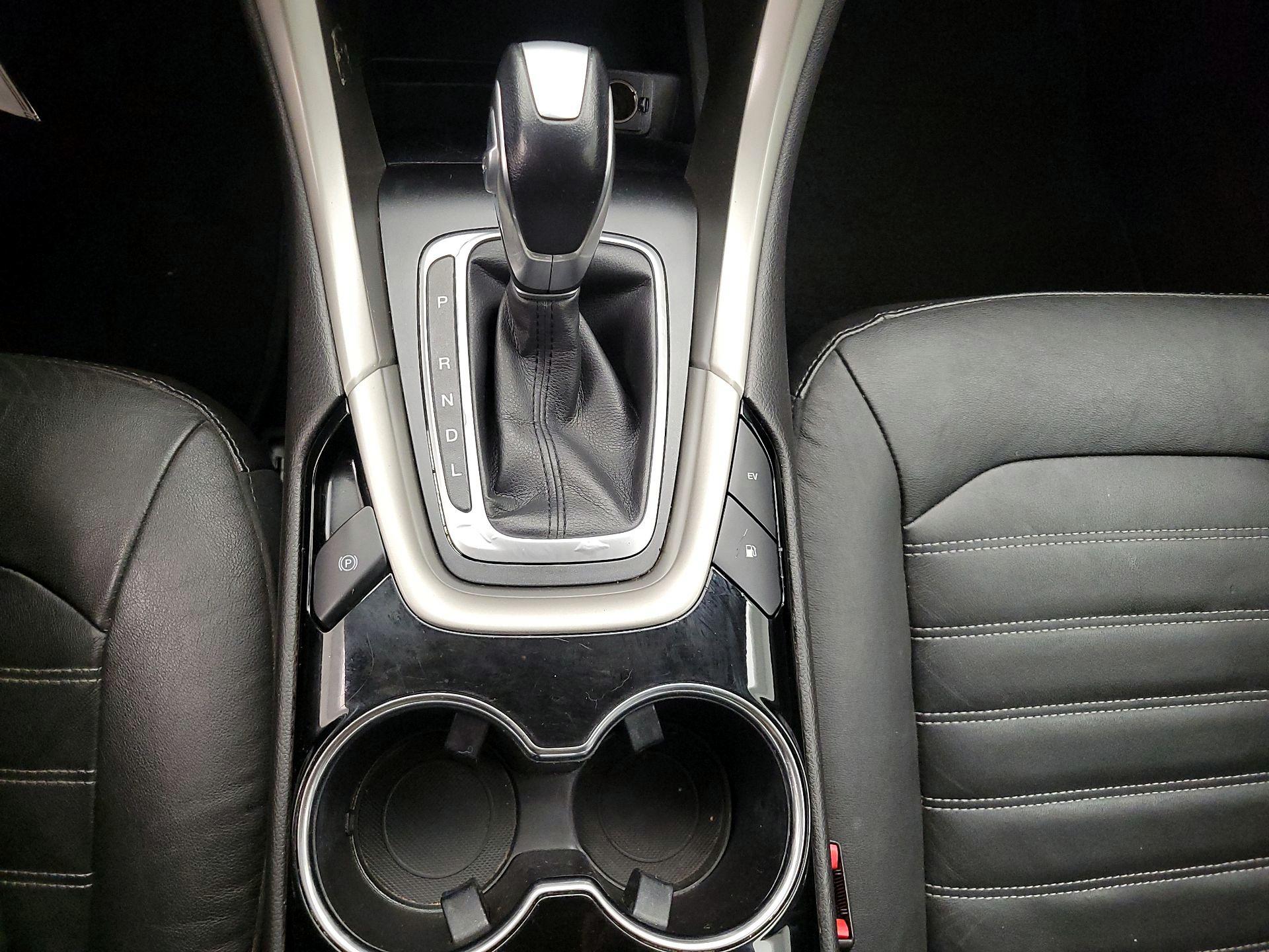 Thumbnail: 2014 Ford Fusion - 16