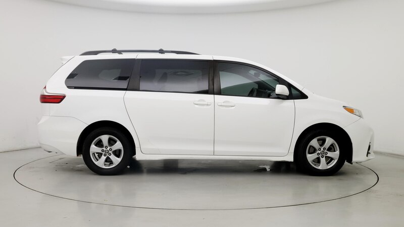 2020 Toyota Sienna LE 7