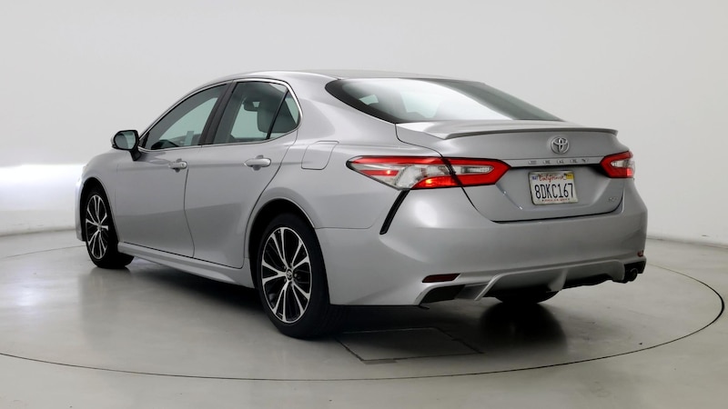 2018 Toyota Camry SE 2