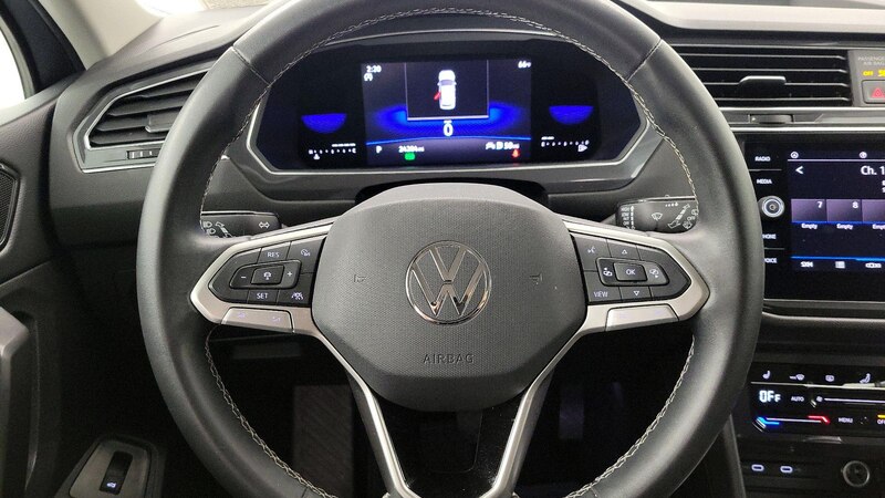 2022 Volkswagen Tiguan SE 10