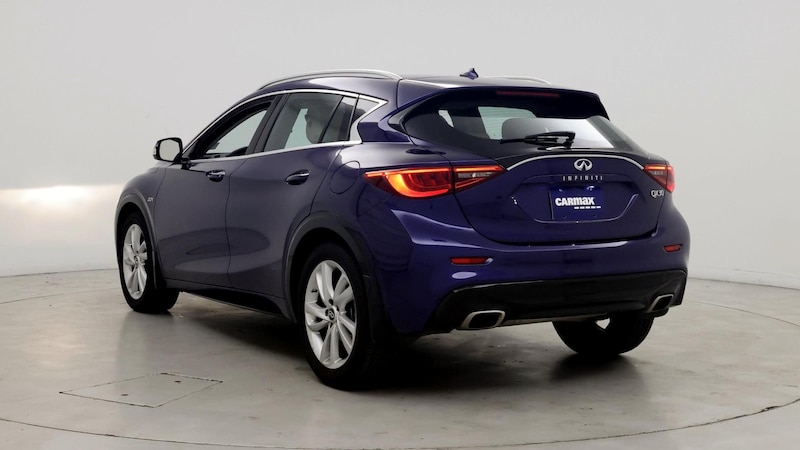 2017 INFINITI QX30 Premium 2