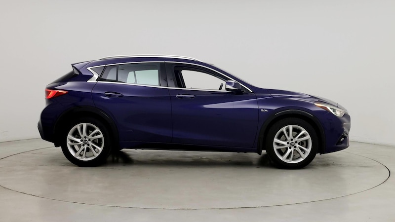 2017 INFINITI QX30 Premium 7