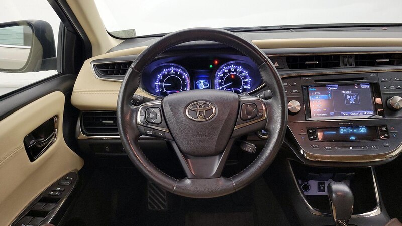 2016 Toyota Avalon XLE 10