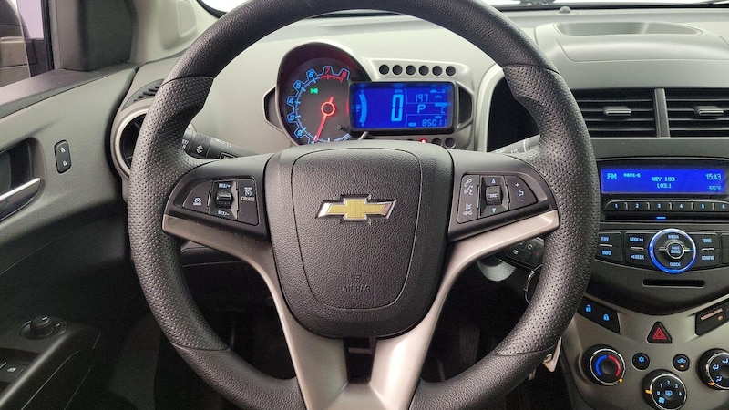 2014 Chevrolet Sonic LT 10