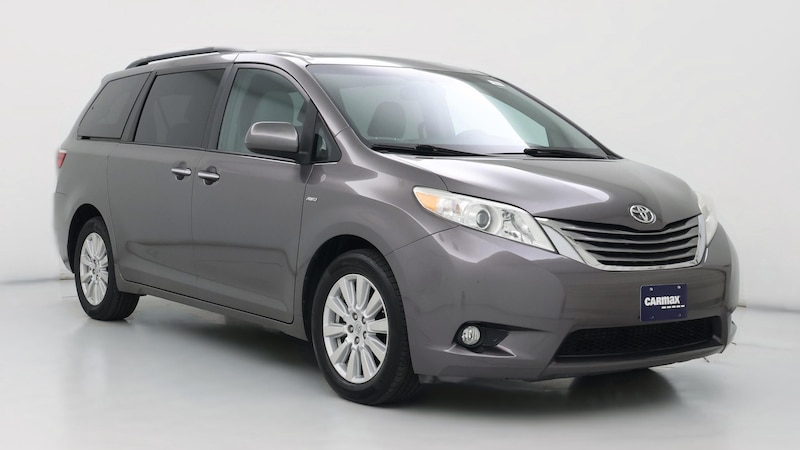 2017 Toyota Sienna XLE Hero Image