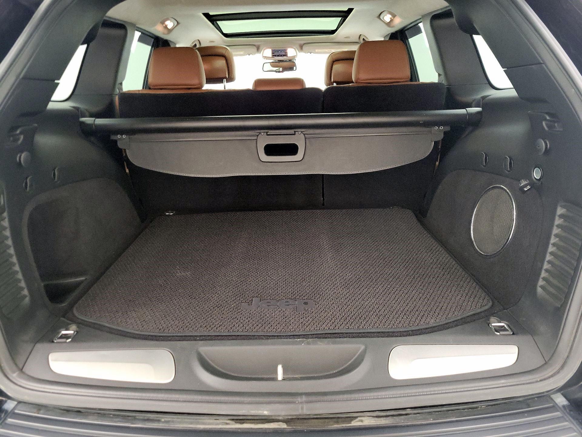 Thumbnail: 2015 Jeep Grand Cherokee - 20