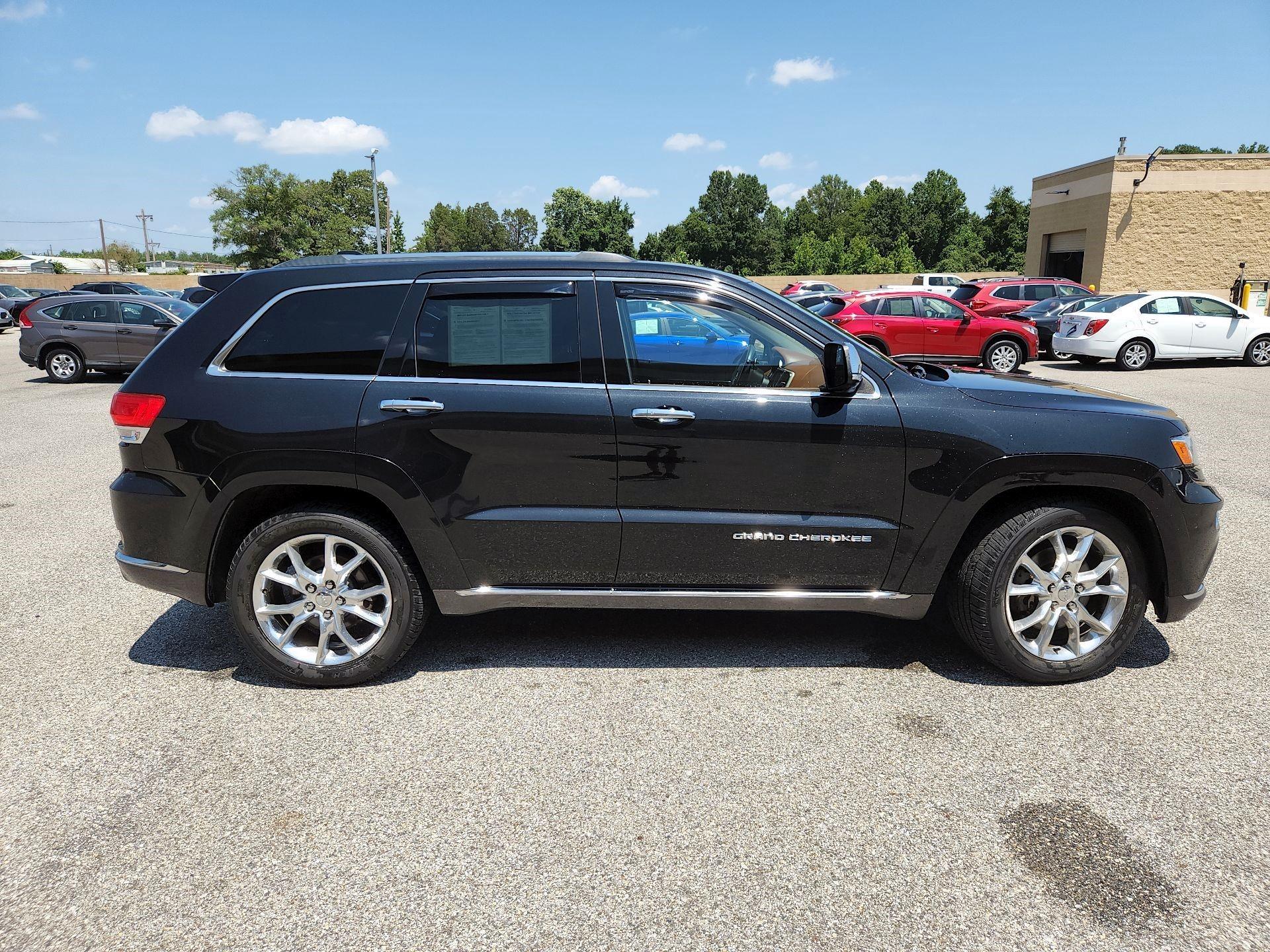 Thumbnail: 2015 Jeep Grand Cherokee - 4