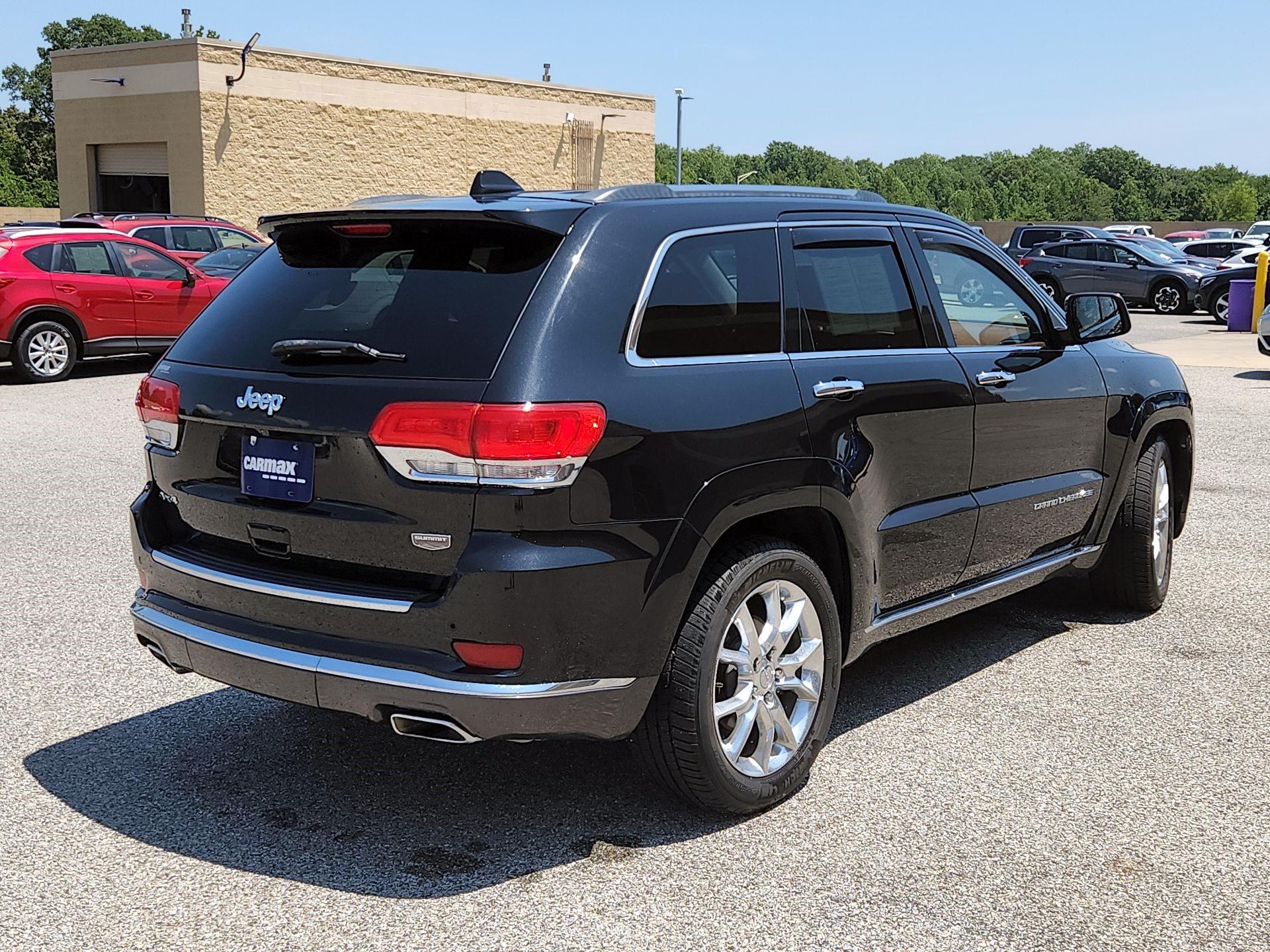 Thumbnail: 2015 Jeep Grand Cherokee - 5