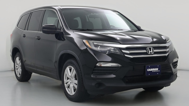 2017 Honda Pilot LX Hero Image