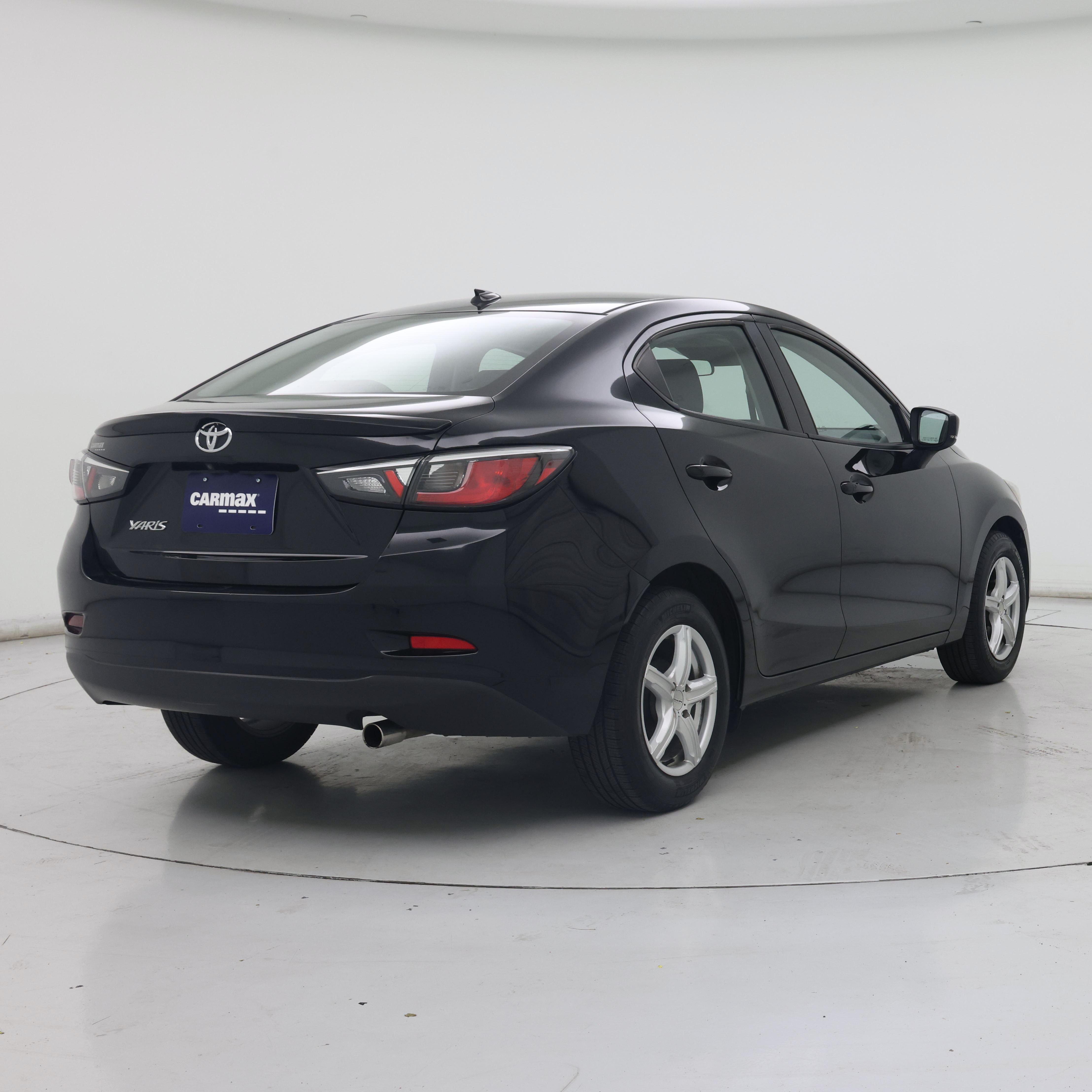 Thumbnail: 2019 Toyota Yaris - 8