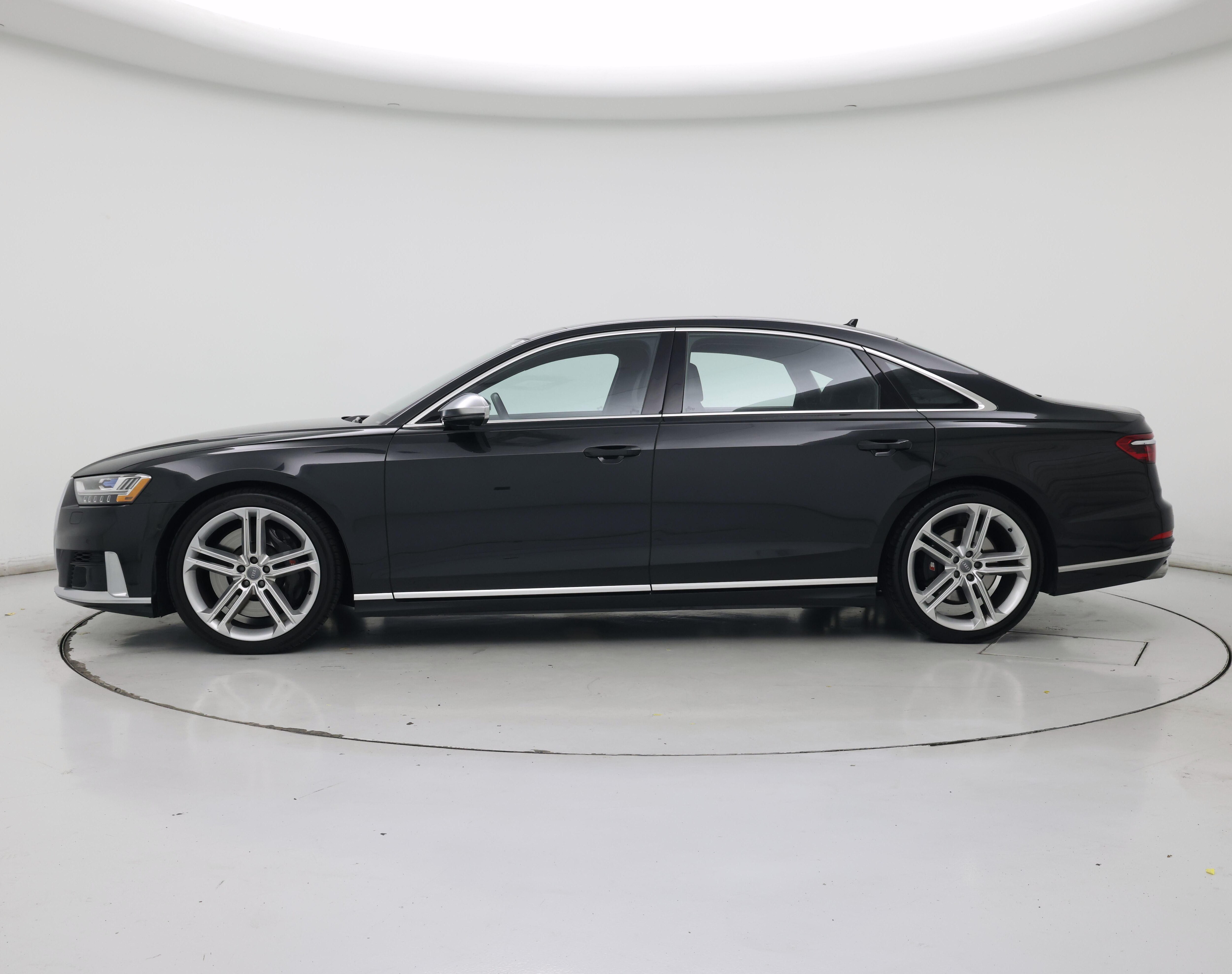 Thumbnail: 2020 Audi S8 - 3