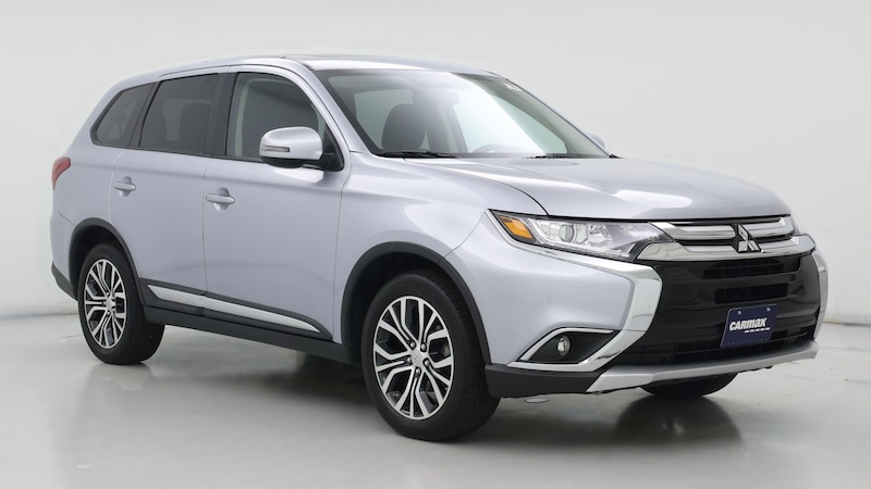 2017 Mitsubishi Outlander SE Hero Image