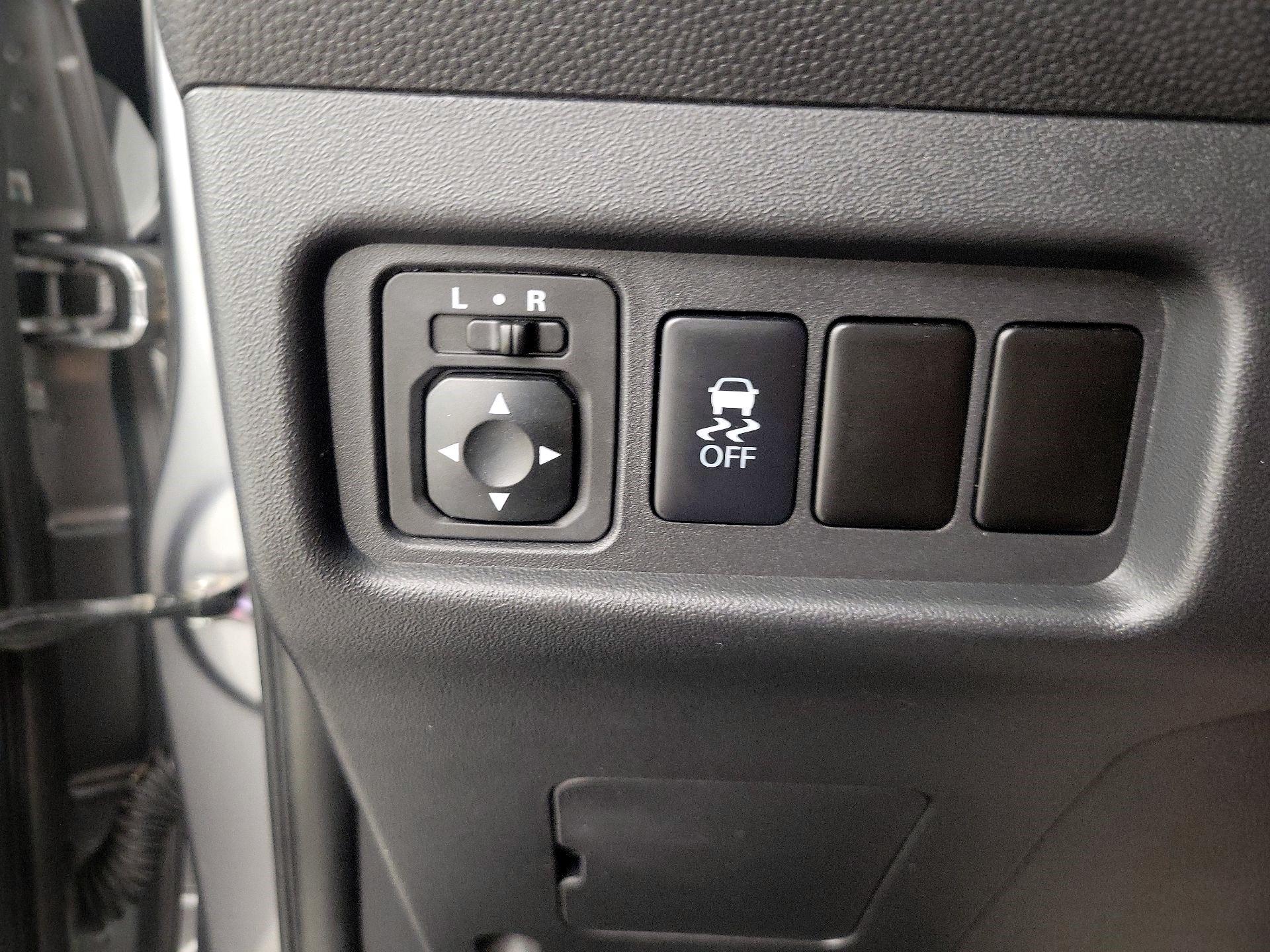 Thumbnail: 2018 Mitsubishi Mirage - 13