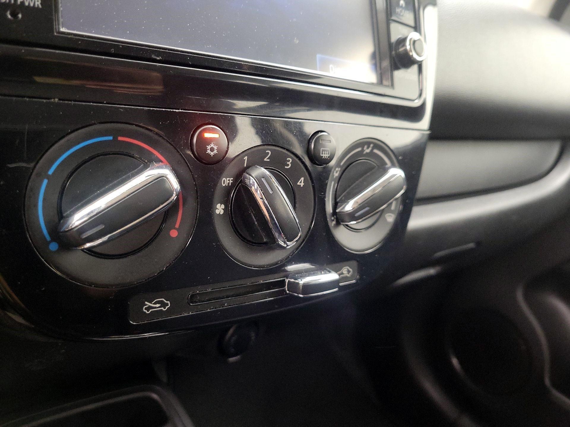 Thumbnail: 2018 Mitsubishi Mirage - 16