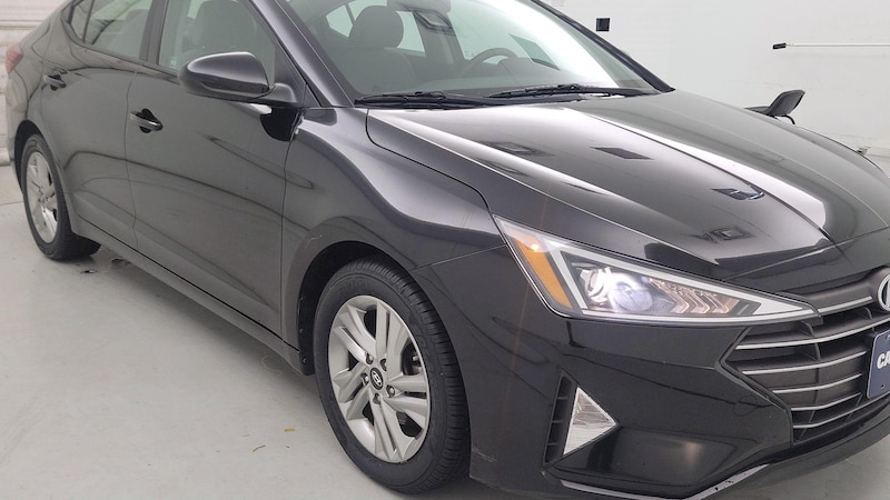 2019 Hyundai Elantra SEL Hero Image