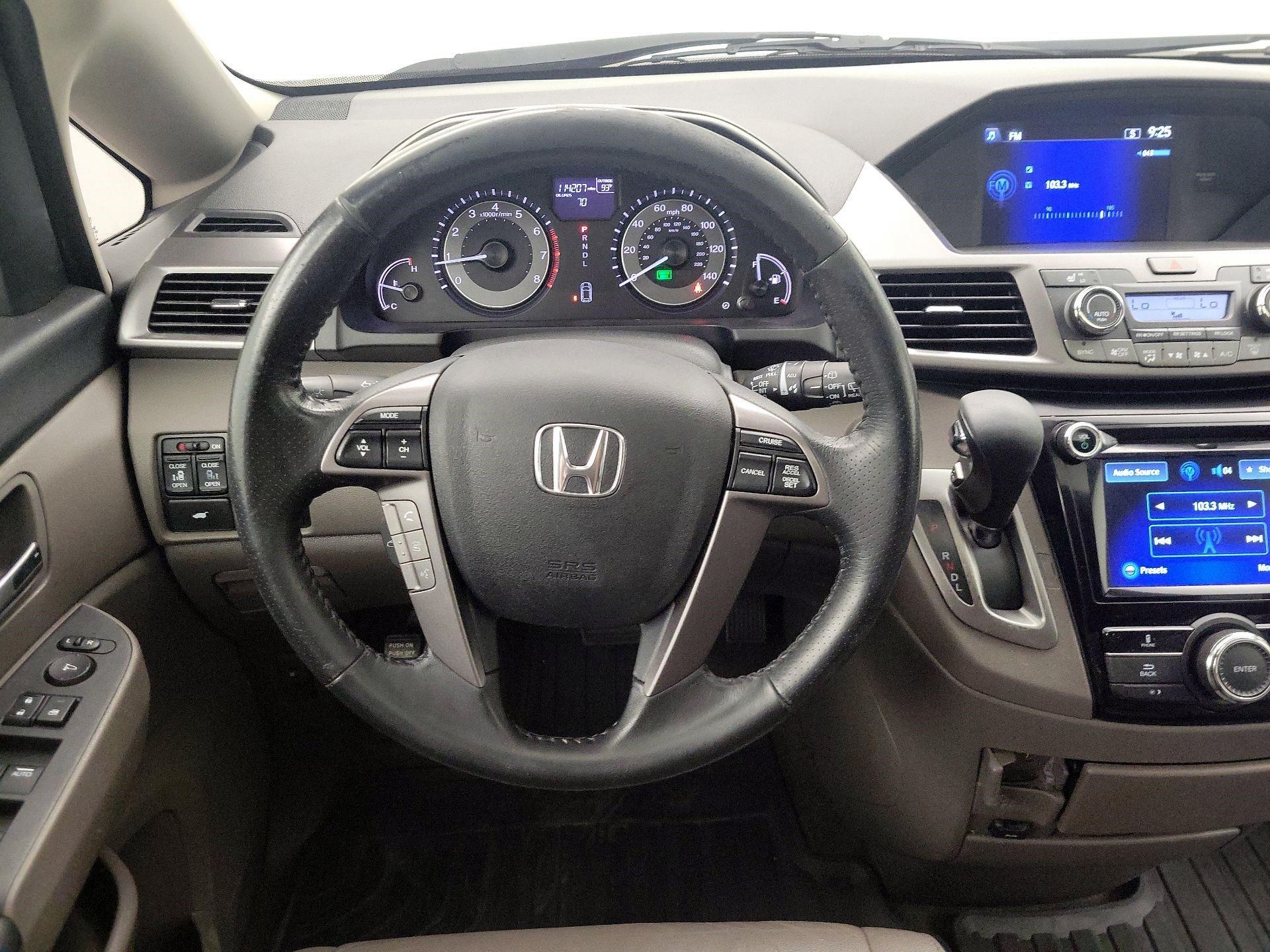 Thumbnail: 2014 Honda Odyssey - 10