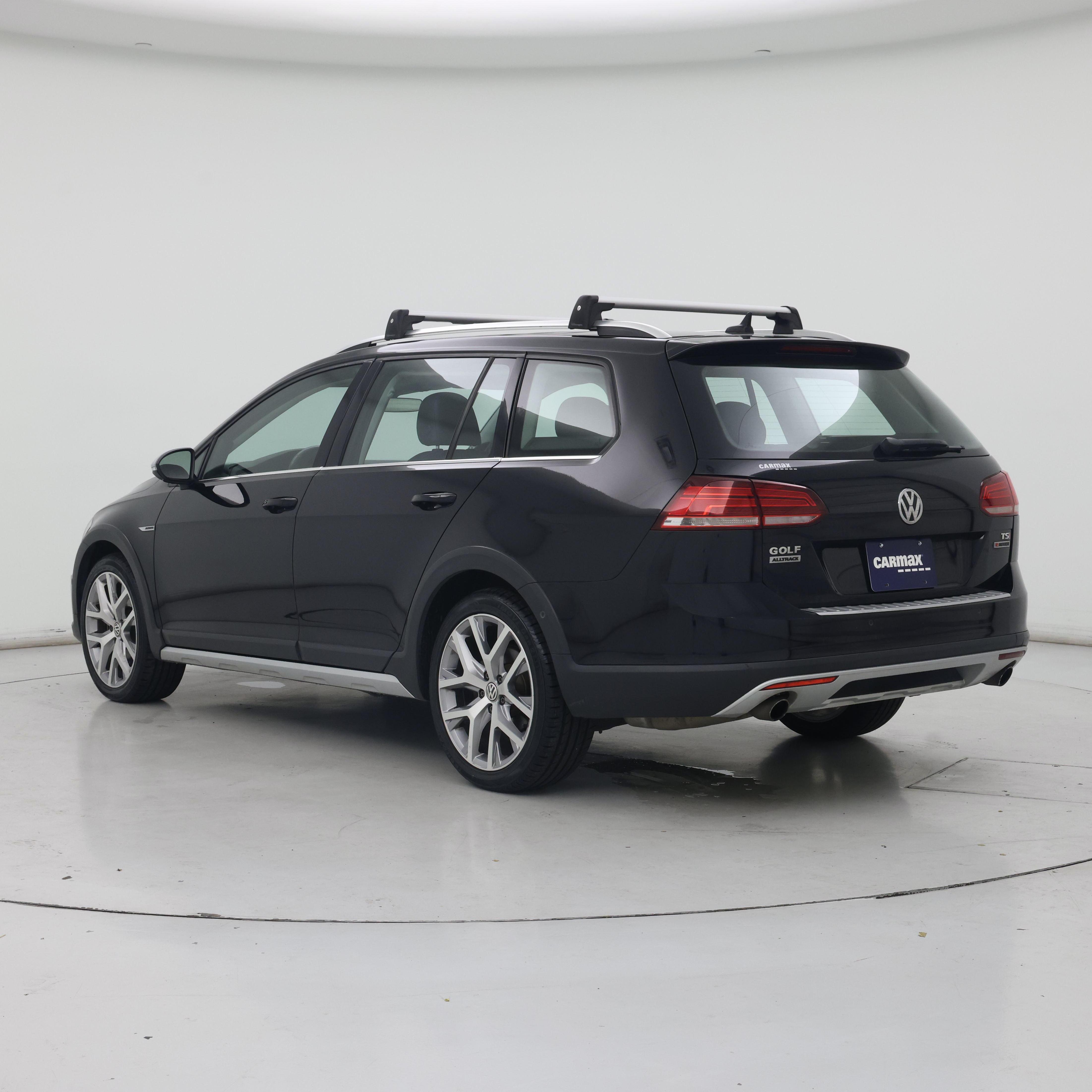 Thumbnail: 2018 Volkswagen Golf - 2