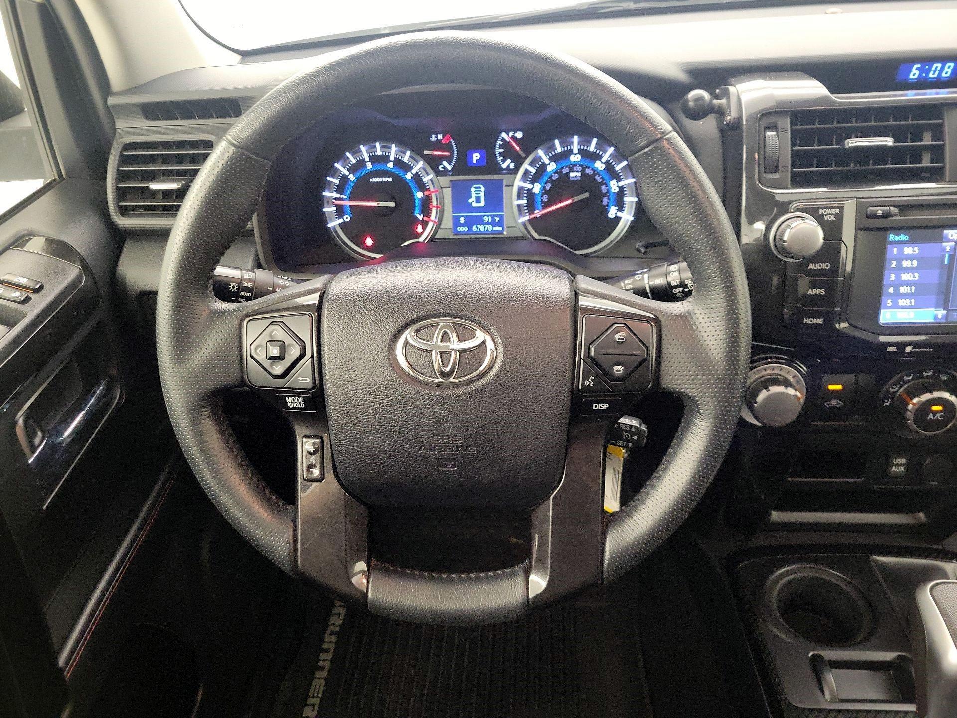 Thumbnail: 2019 Toyota 4Runner - 10