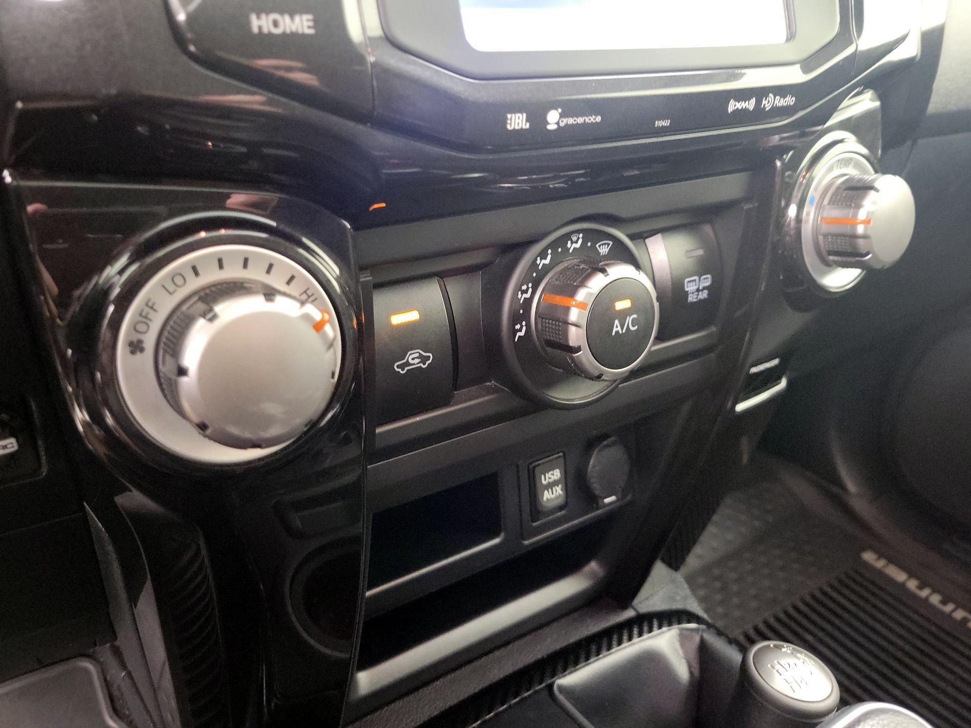Thumbnail: 2019 Toyota 4Runner - 16