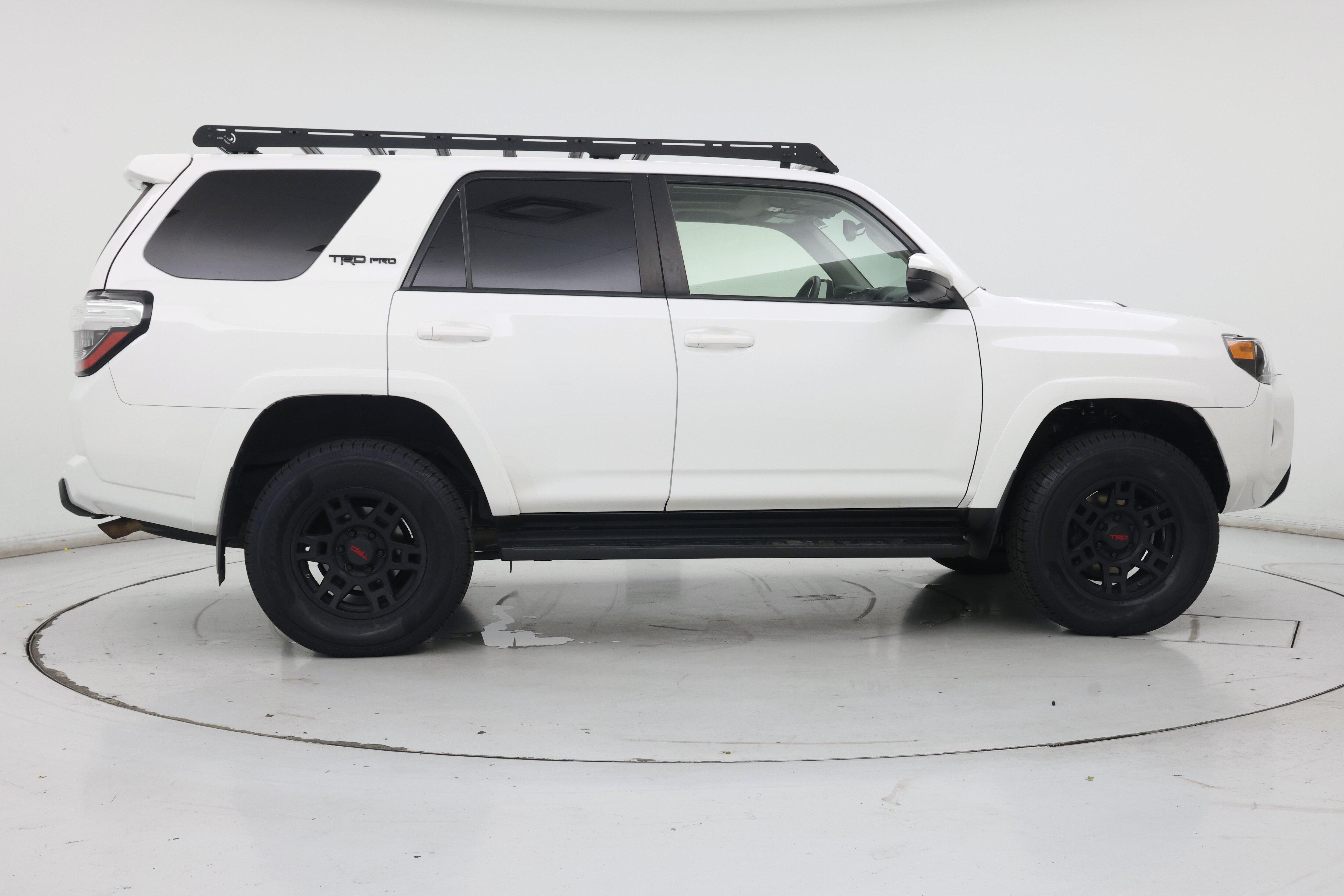 Thumbnail: 2019 Toyota 4Runner - 7