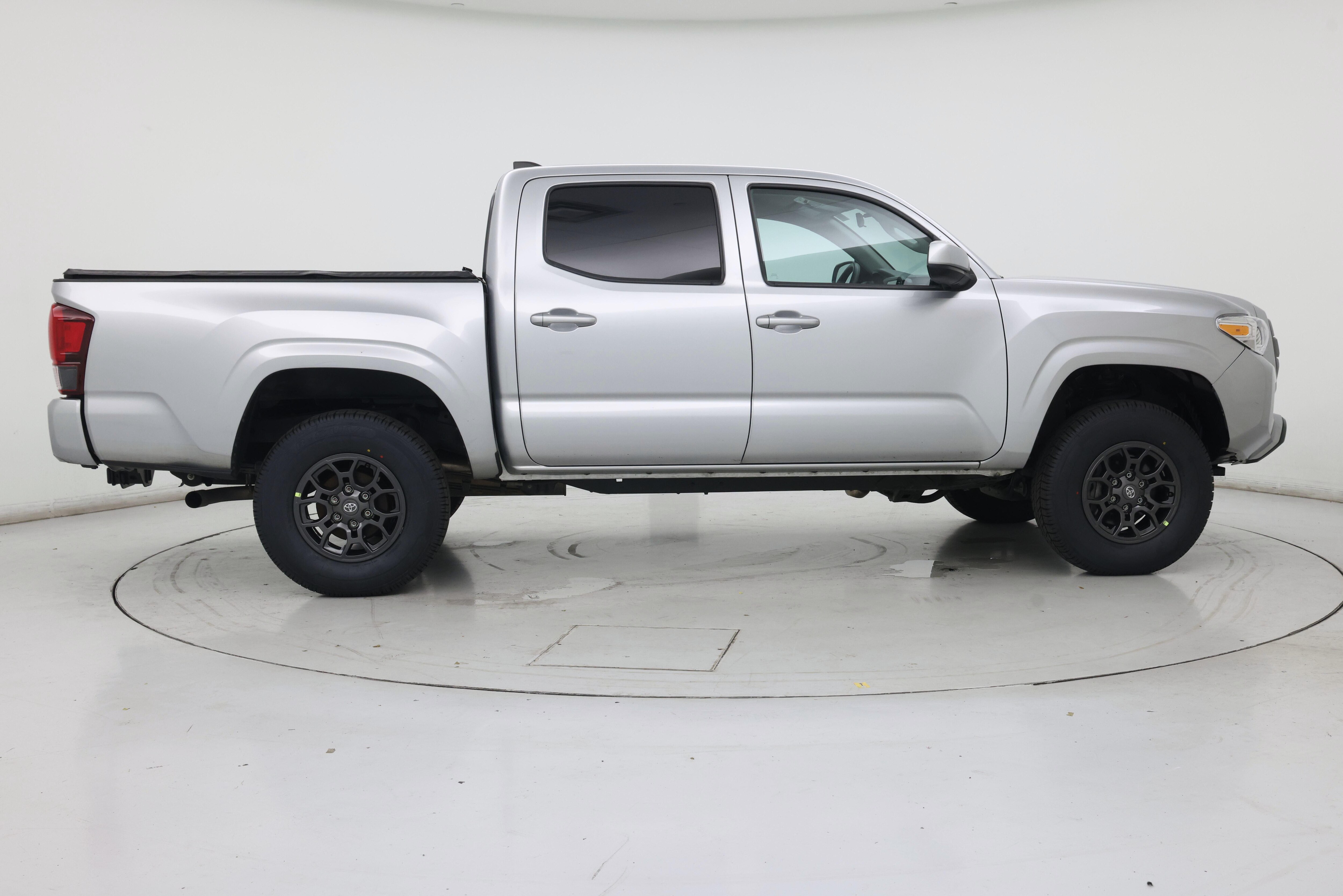 Thumbnail: 2022 Toyota Tacoma - 7