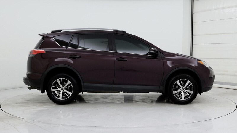 2017 Toyota RAV4 XLE 7