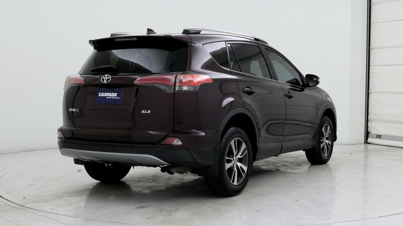 2017 Toyota RAV4 XLE 8