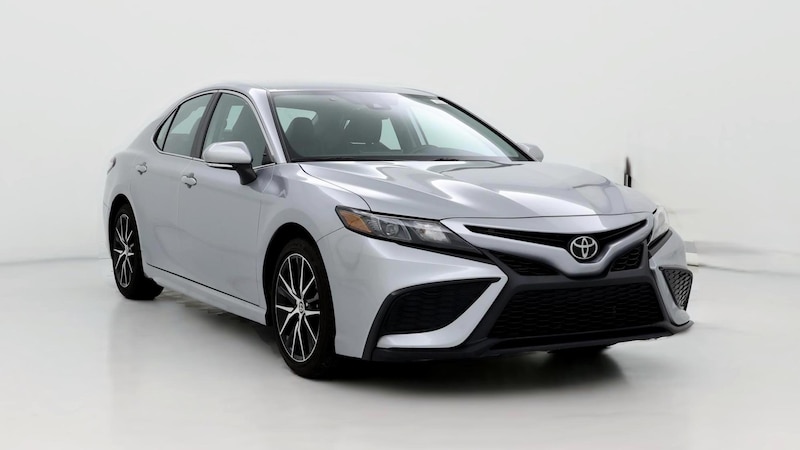 2022 Toyota Camry SE Hero Image