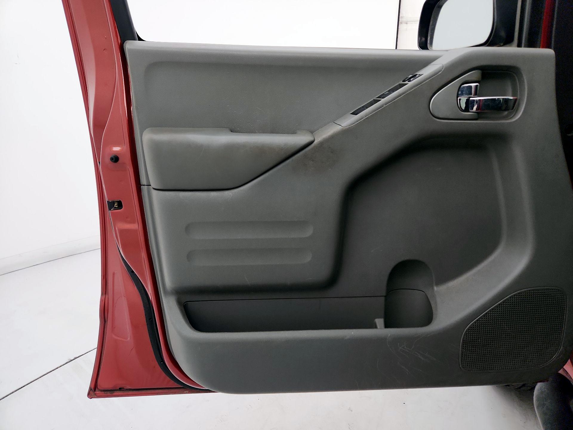 Thumbnail: 2015 Nissan Frontier - 12
