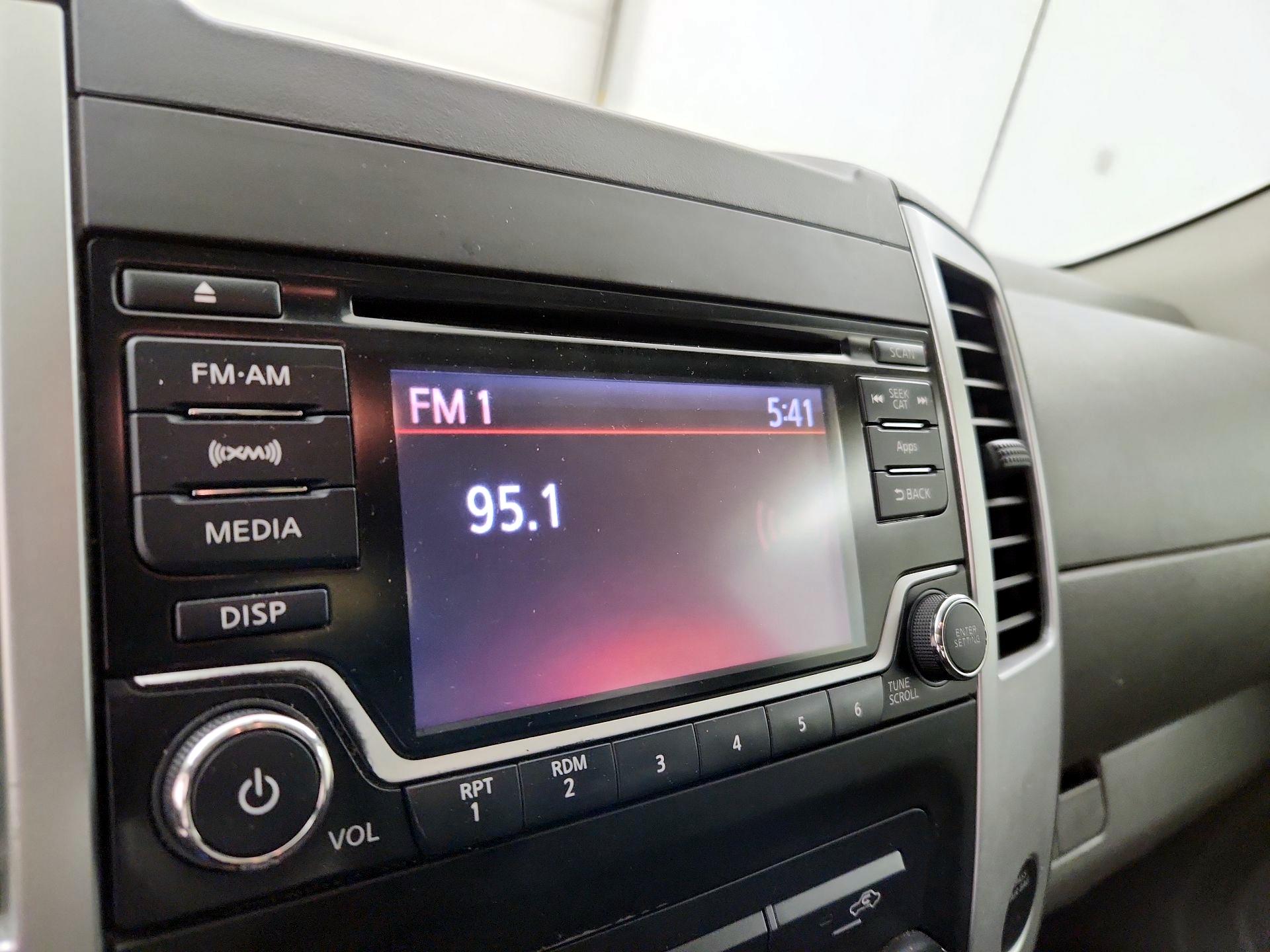 Thumbnail: 2015 Nissan Frontier - 14