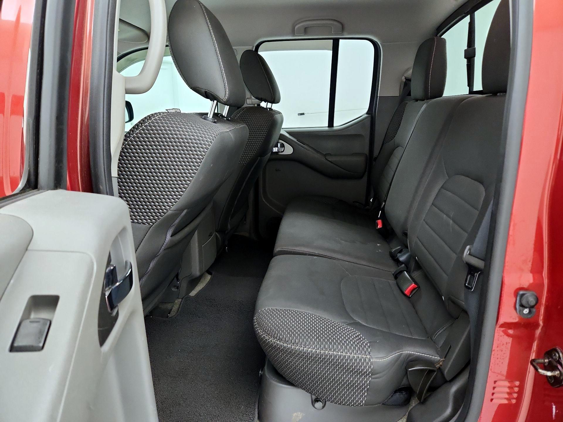 Thumbnail: 2015 Nissan Frontier - 17