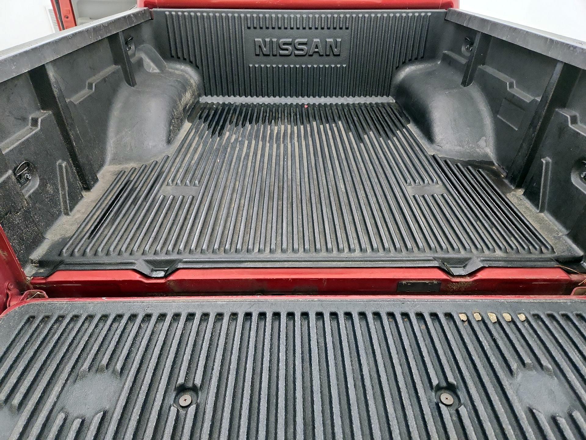 Thumbnail: 2015 Nissan Frontier - 18
