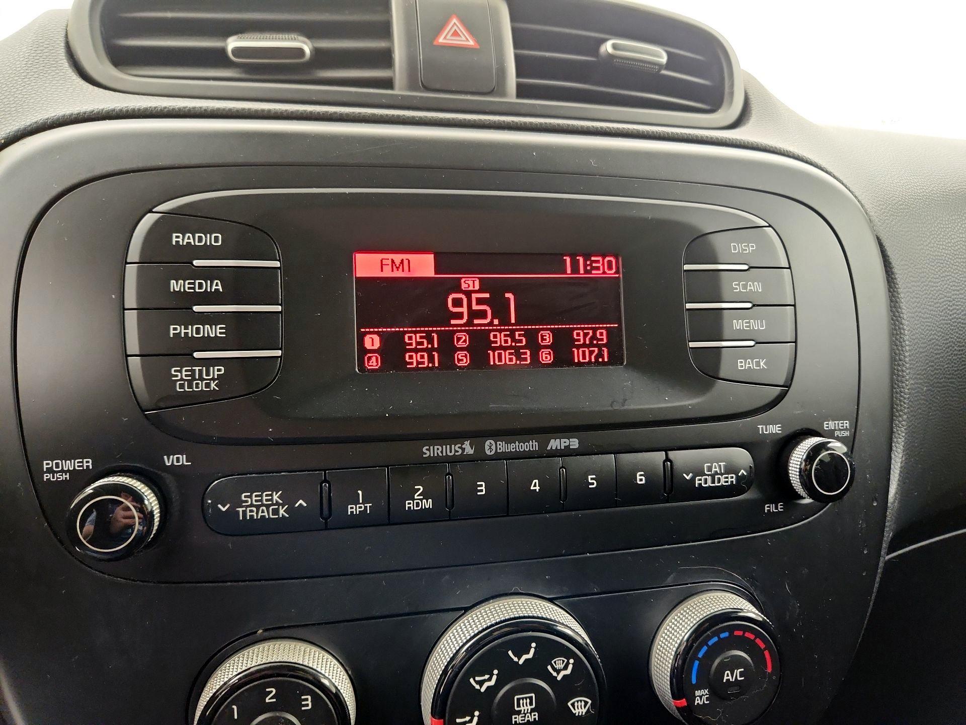 Thumbnail: 2015 Kia Soul - 14