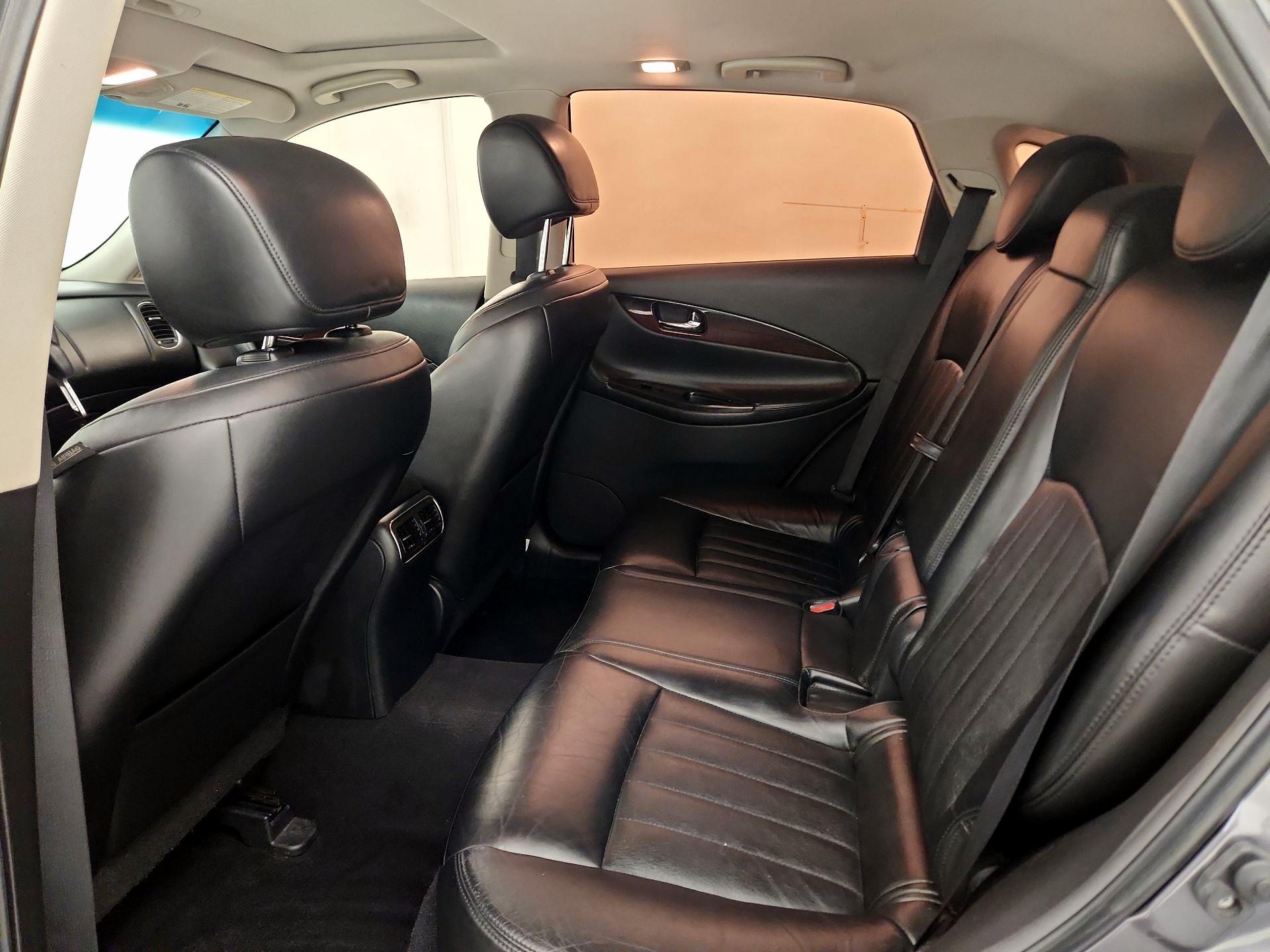 Thumbnail: 2016 INFINITI QX50 - 18