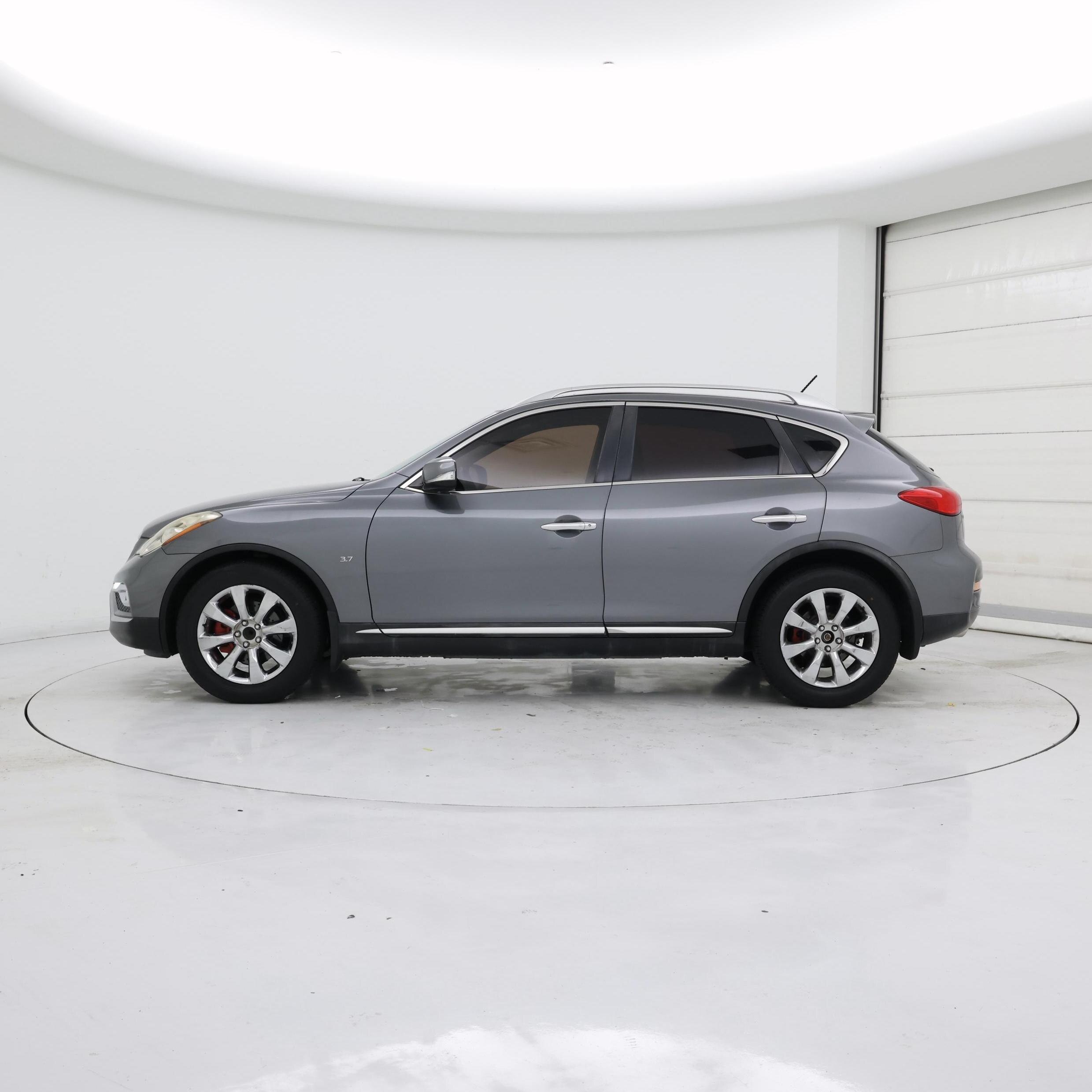 Thumbnail: 2016 INFINITI QX50 - 3