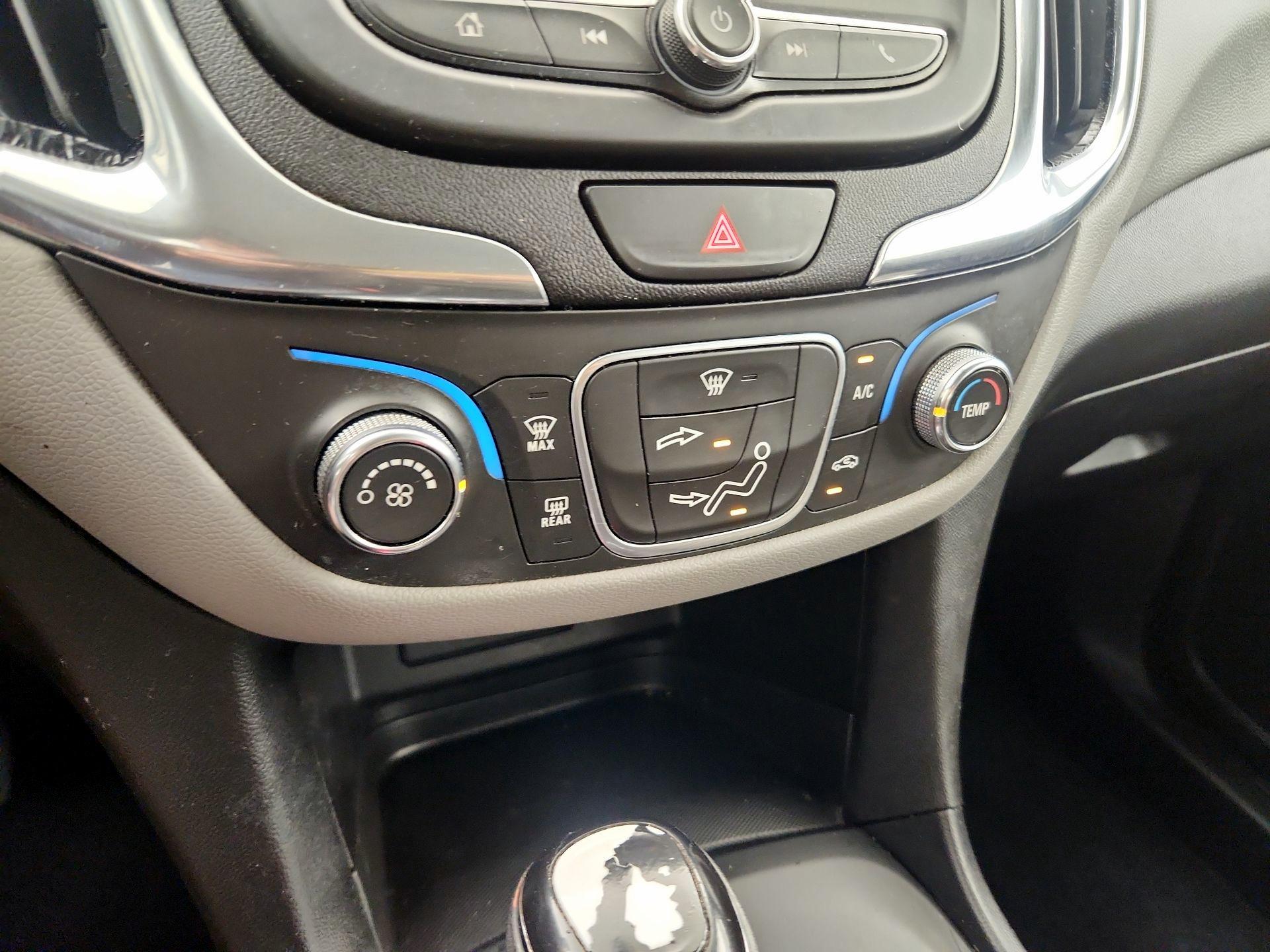 Thumbnail: 2019 Chevrolet Equinox - 16