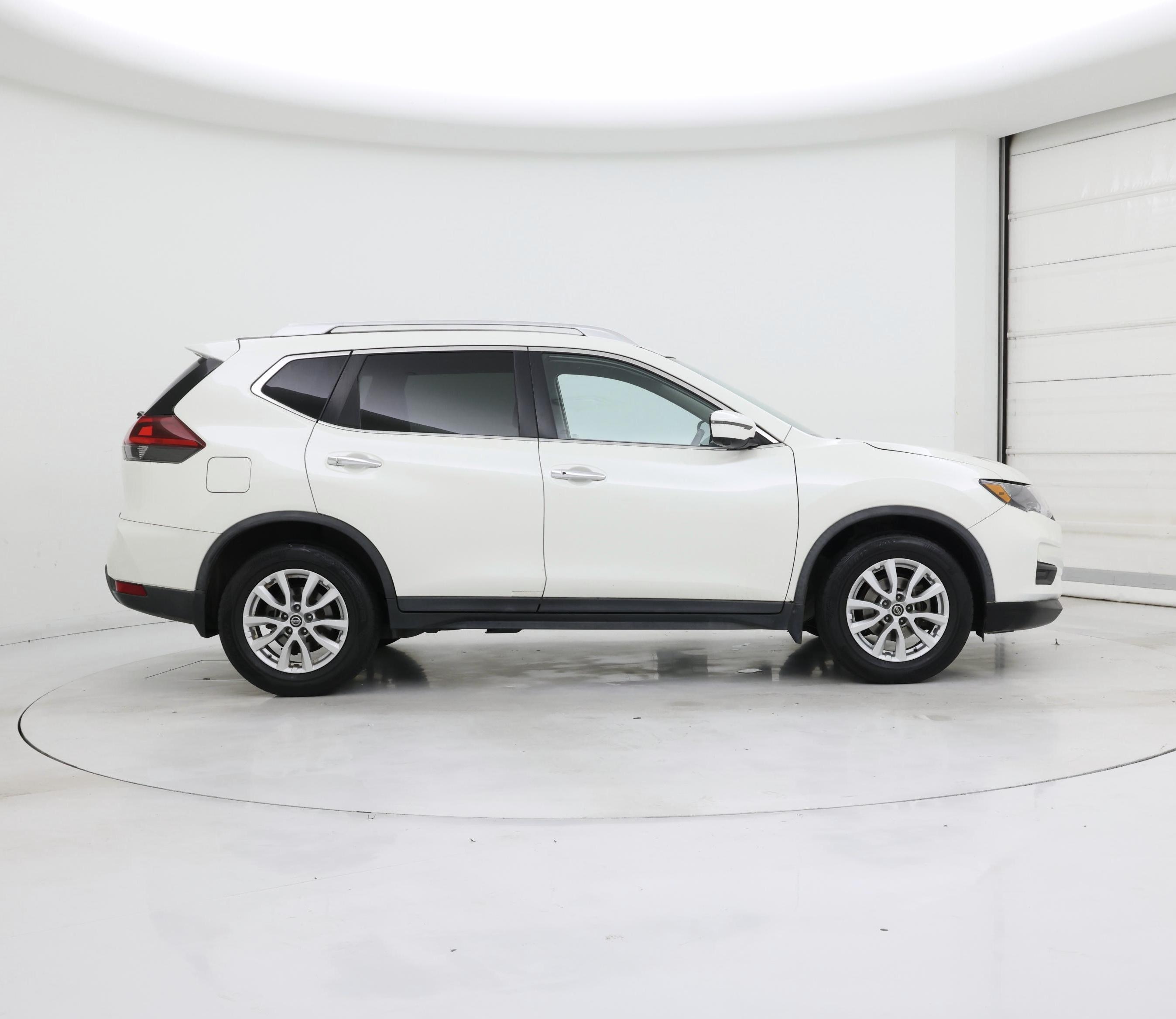 Thumbnail: 2018 Nissan Rogue - 7