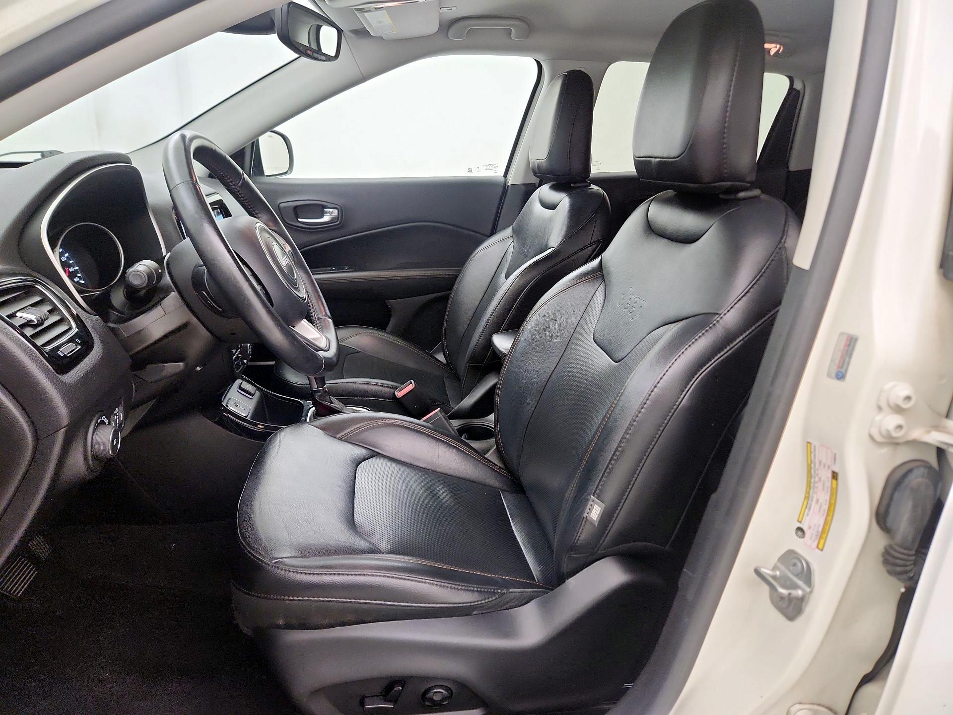 Thumbnail: 2018 Jeep Compass - 11