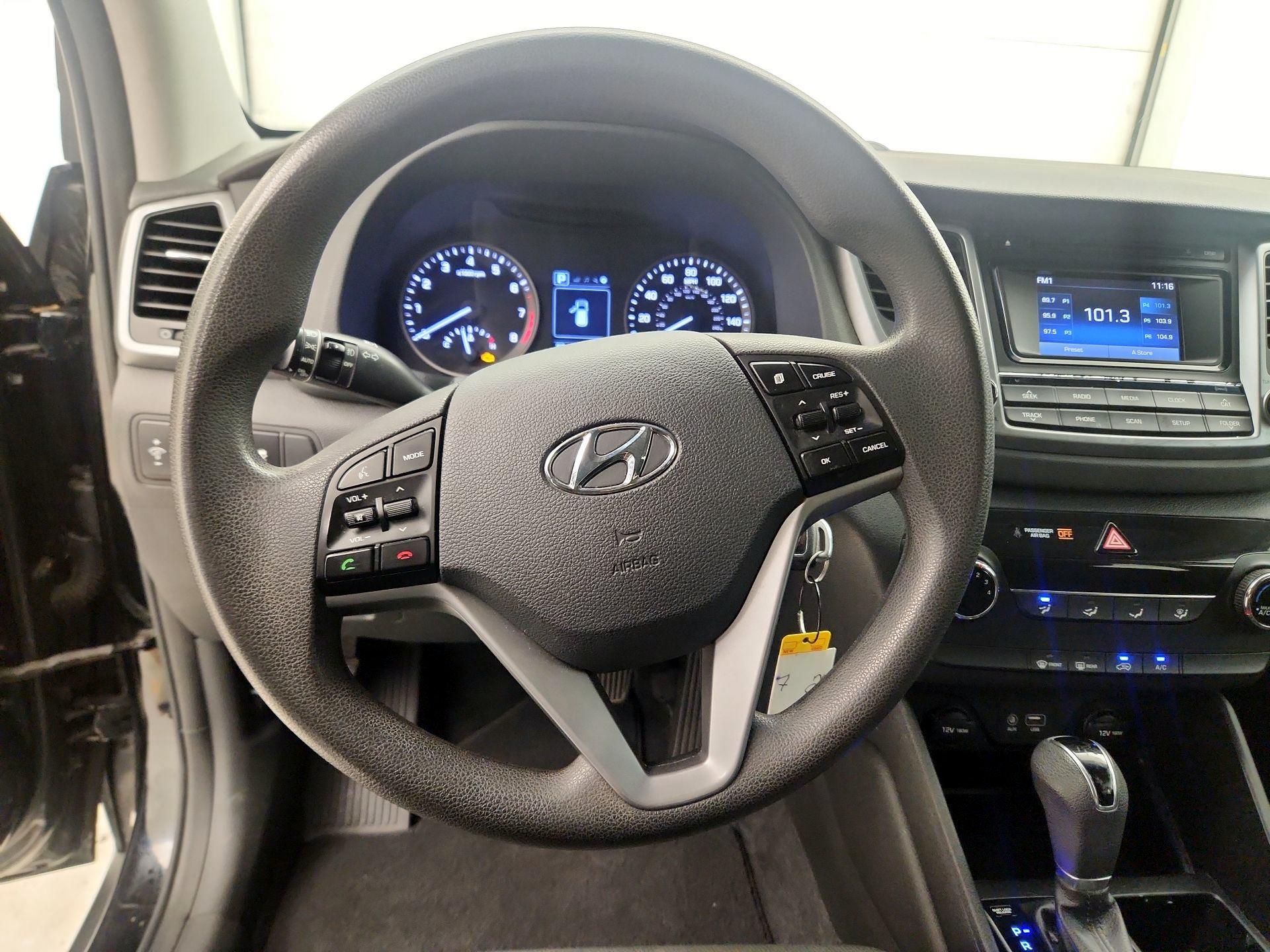 Thumbnail: 2017 Hyundai Tucson - 10