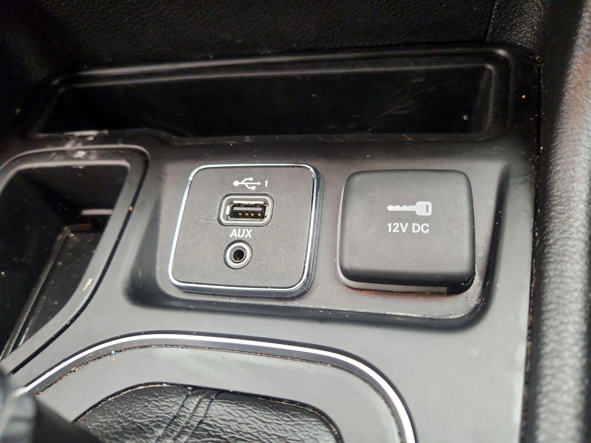 Thumbnail: 2020 Jeep Cherokee - 18