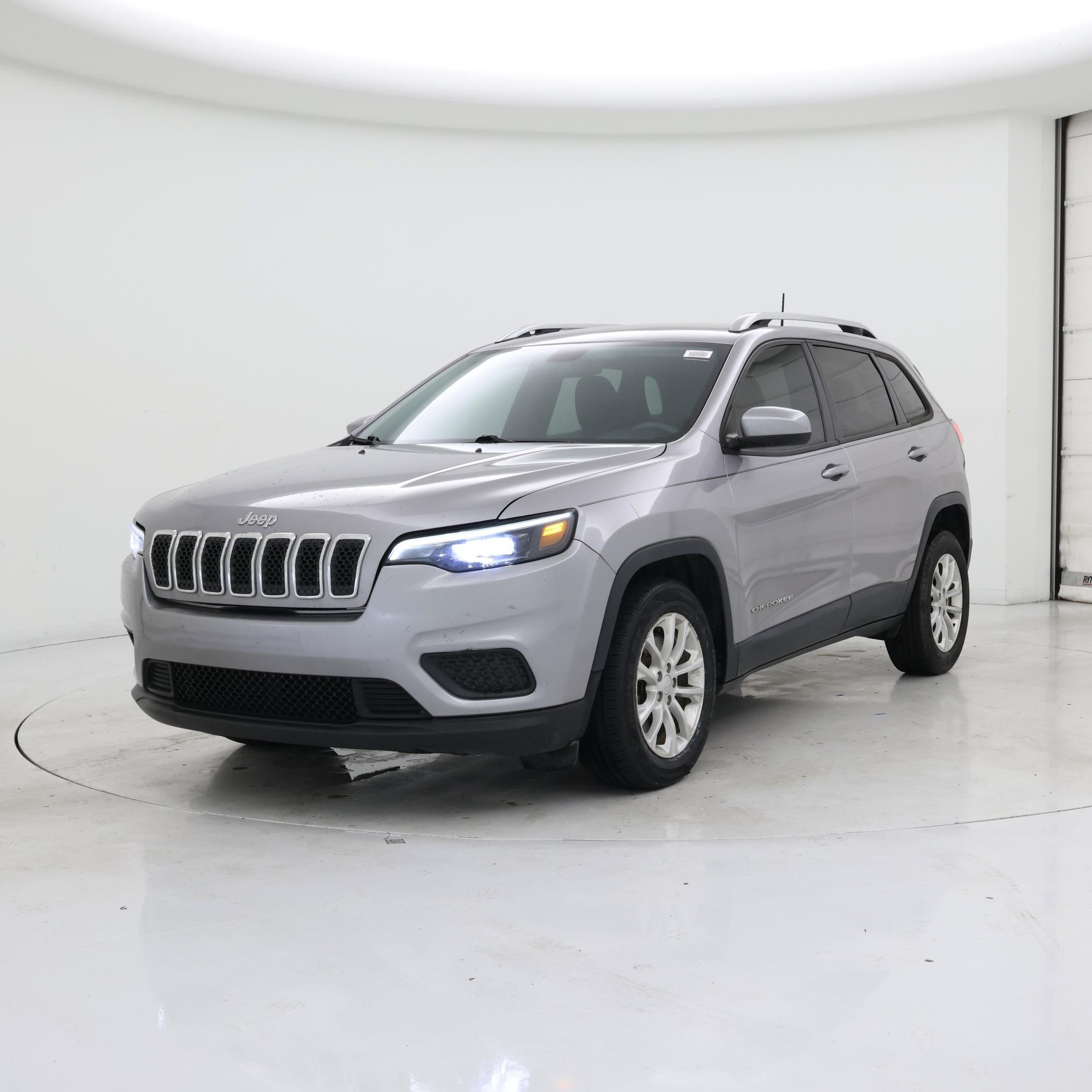 Thumbnail: 2020 Jeep Cherokee - 4