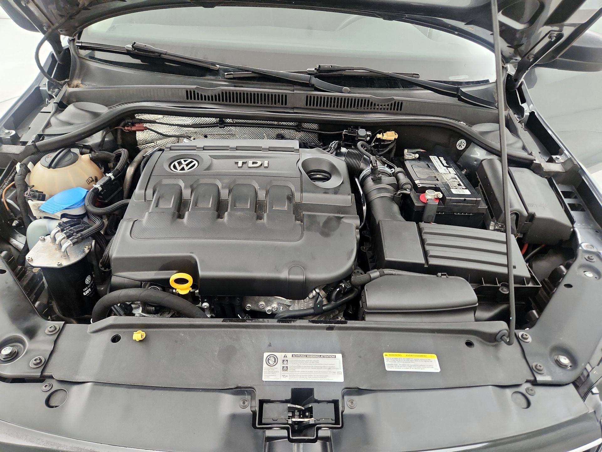 Thumbnail: 2015 Volkswagen Jetta - 20