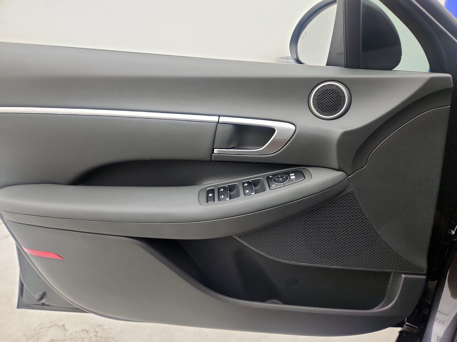Thumbnail: 2021 Hyundai Sonata - 12