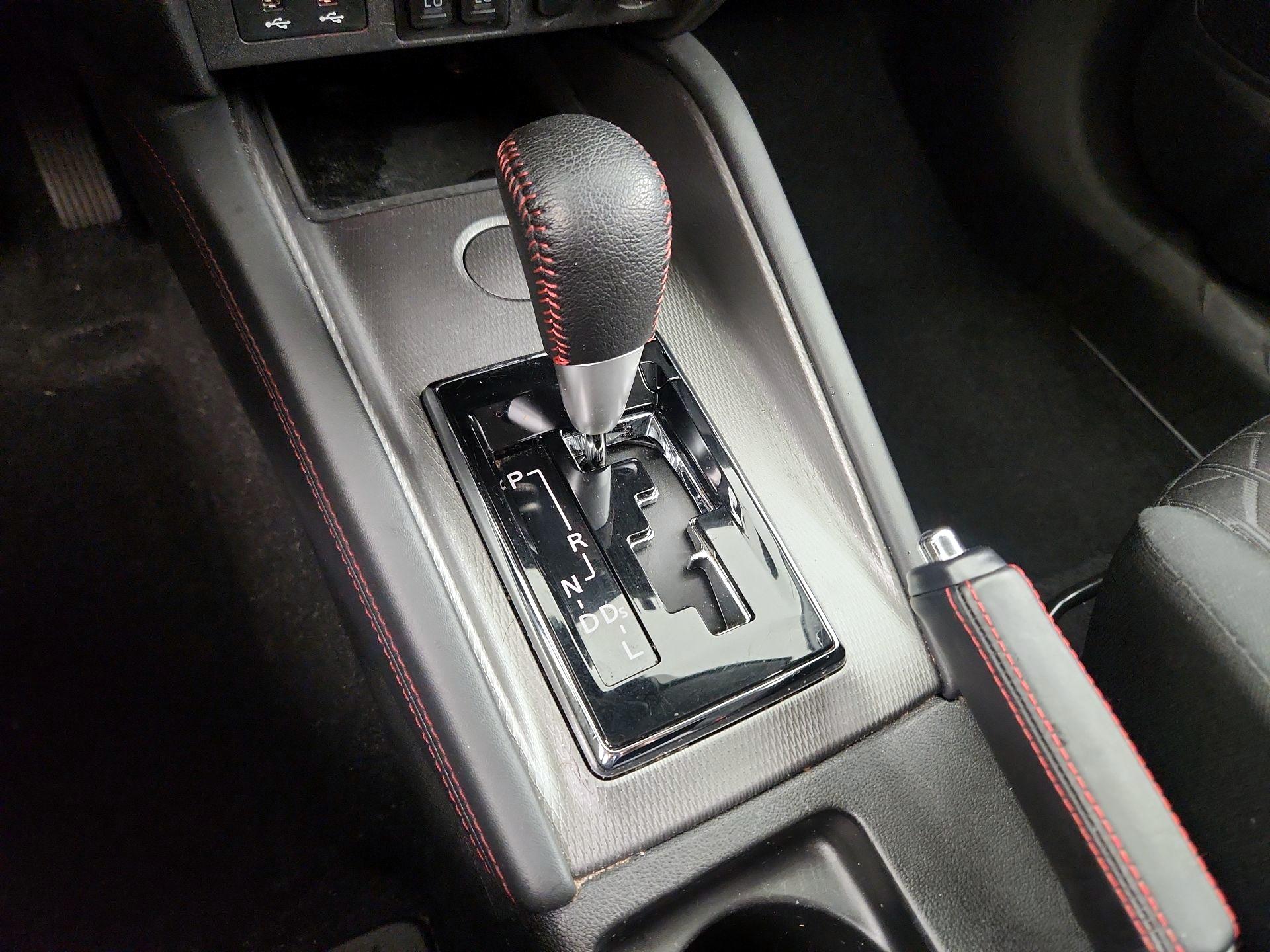 Thumbnail: 2022 Mitsubishi Outlander Sport - 17