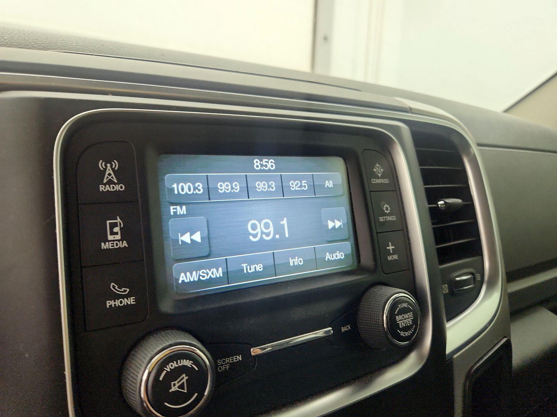 Thumbnail: 2020 RAM 1500 Classic - 15